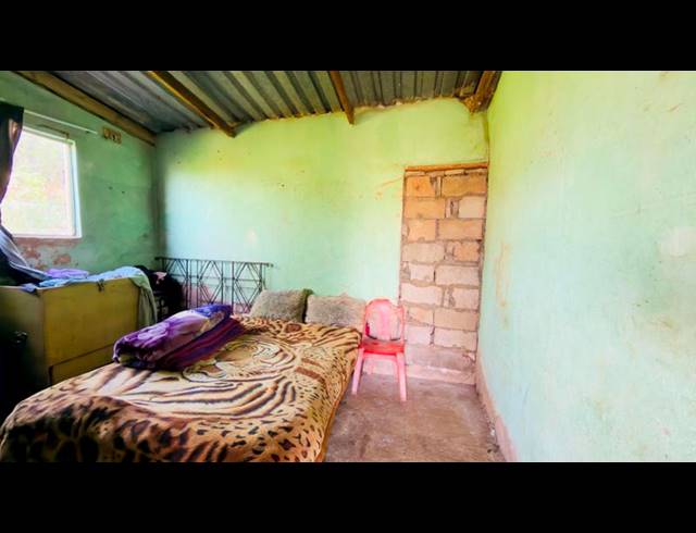 2 BEDROOM HOUSE FOR SALE IN KWAMASHU